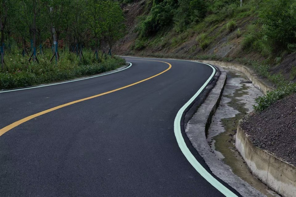 Glow in The Dark Traffic Paint suppliers